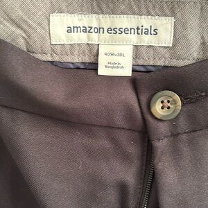 Amazon essentials men’s dress pants. Never worn. 40x30. Black